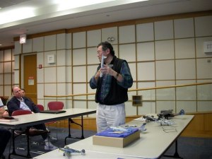 2005 Nov Meeting Pic02